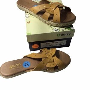 Calzados Picon Flat Sandals Mustard Leather Sz 6.5